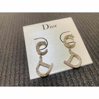 クリスチャンディオール(Christian Dior)のChristian Dior♡ロゴラインストーンピアス(ピアス)