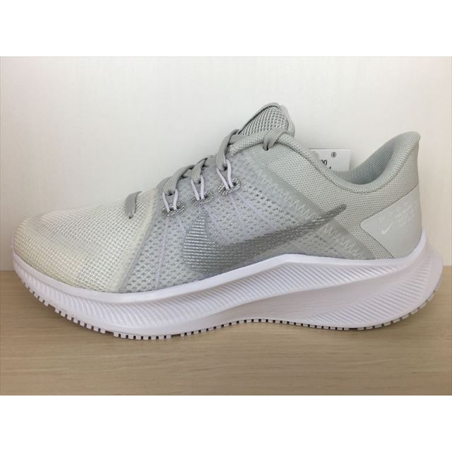 NIKE(ナイキ)のナイキ クエスト4 スニーカー 靴 ウィメンズ 23,0cm 新品 (1523) レディースの靴/シューズ(スニーカー)の商品写真