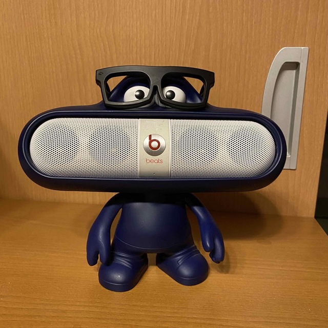 Beats - beats pill スタンド人形つきの通販 by chumuchi's shop Beats - beats pill スタンド人形つきの通販 by chumuchi's shop