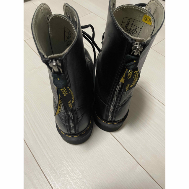 Y's(ワイズ)のY's ワイズ ×Dr.Martens ドクターマーチン 10ホール  レディースの靴/シューズ(ブーツ)の商品写真