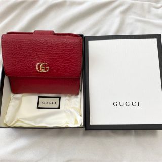 グッチ(Gucci)のGUCCI 財布　二つ折り　レッド　赤(財布)