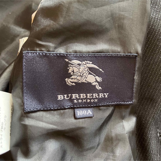 BURBERRY(バーバリー)のBURBERRY フォーマルスーツ キッズ/ベビー/マタニティのキッズ服男の子用(90cm~)(ドレス/フォーマル)の商品写真