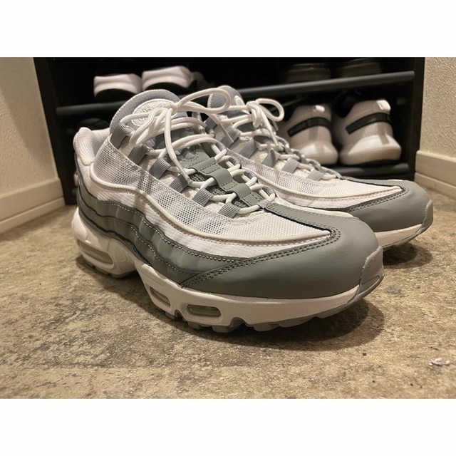 NIKE(ナイキ)の※おにくちゃん様専用。ナイキ NIKE AIR MAX 95 ESSENTIAL メンズの靴/シューズ(スニーカー)の商品写真