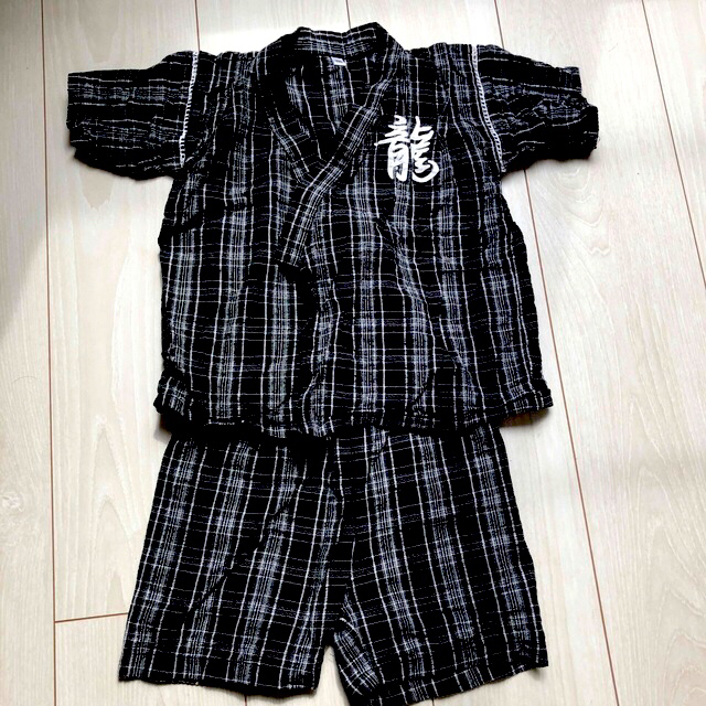 甚平　100センチ キッズ/ベビー/マタニティのキッズ服男の子用(90cm~)(甚平/浴衣)の商品写真