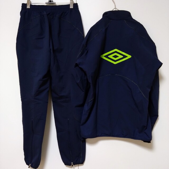 UMBRO(アンブロ)のumbro　アンブロ　プレミアム　プロ　ジャージ　上下セット　セットアップ スポーツ/アウトドアのサッカー/フットサル(ウェア)の商品写真