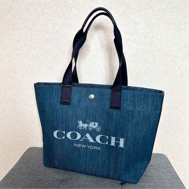 COACH(コーチ)のCOACH デニムトートバッグ レディースのバッグ(トートバッグ)の商品写真