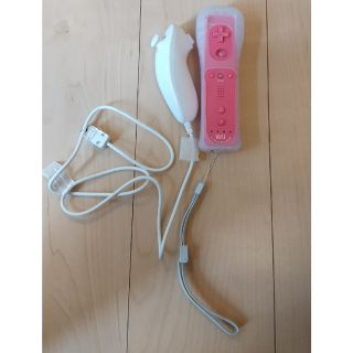 ウィー(Wii)のwii リモコン（ピンク）とヌンチャク(その他)