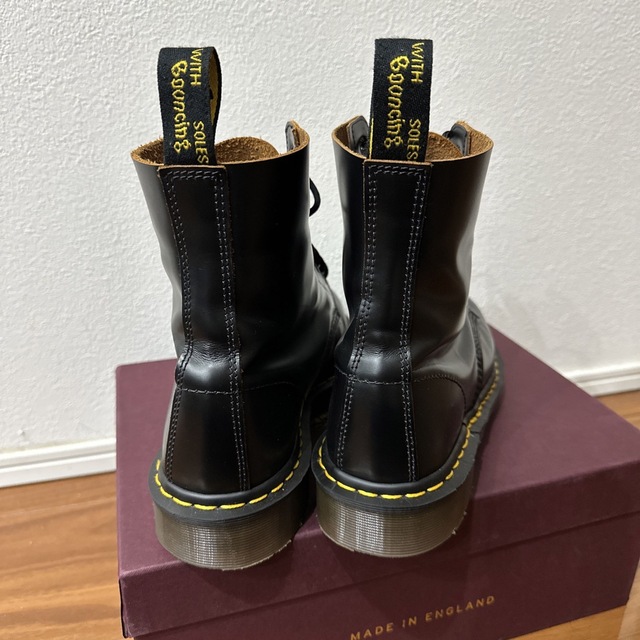 Dr.Martens(ドクターマーチン)のドクターマーチン8ホール 1460イングランド製 メンズの靴/シューズ(ブーツ)の商品写真