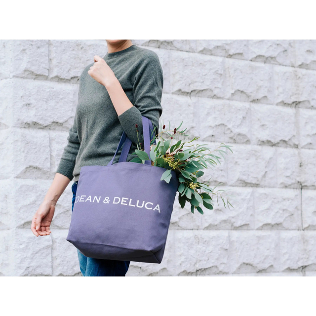 DEAN & DELUCA(ディーンアンドデルーカ)の【DEAN & DELUCA】 チャリティトートバッグ2022 レディースのバッグ(トートバッグ)の商品写真