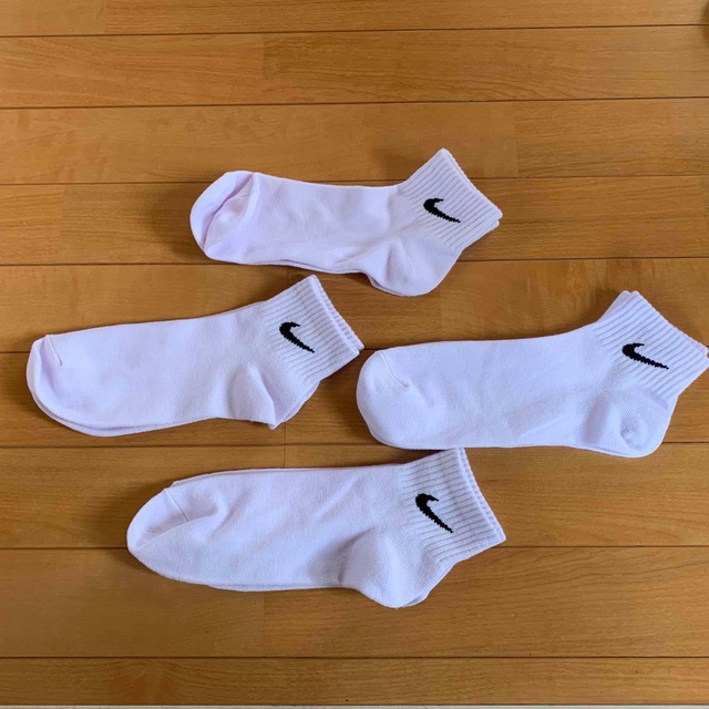 NIKE(ナイキ)のNIKE白靴下 メンズのレッグウェア(ソックス)の商品写真