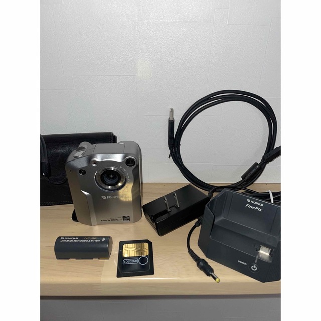 FUJI FILM FinePix 4800Z ジャンク品 - コンパクトデジタルカメラ