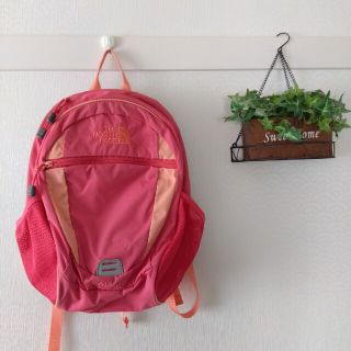 ザノースフェイス(THE NORTH FACE)のくるみ様♥ノースフェイス♥キッズ♥リュック　ピンク(リュックサック)