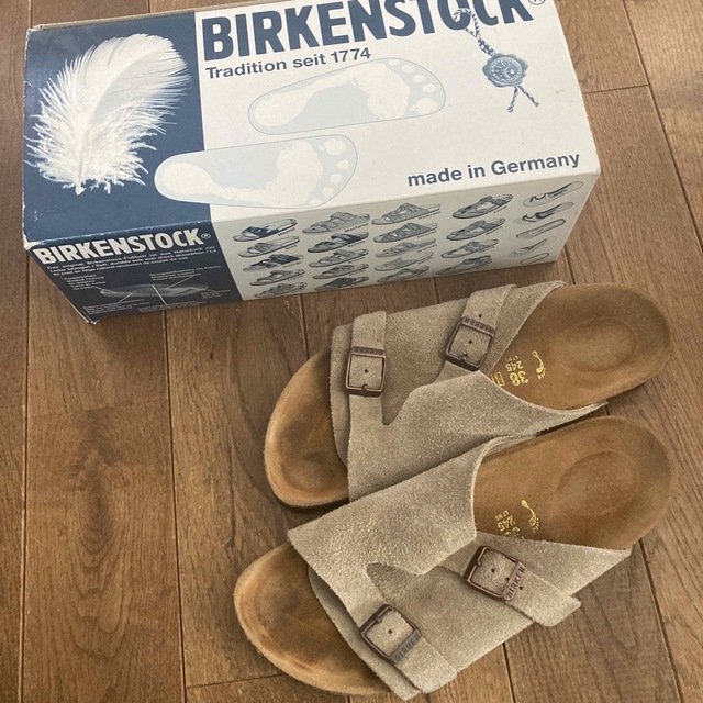 BIRKENSTOCK(ビルケンシュトック)のお値下げ！BIRKENSTOCK zurich 24.5cm レディースの靴/シューズ(サンダル)の商品写真