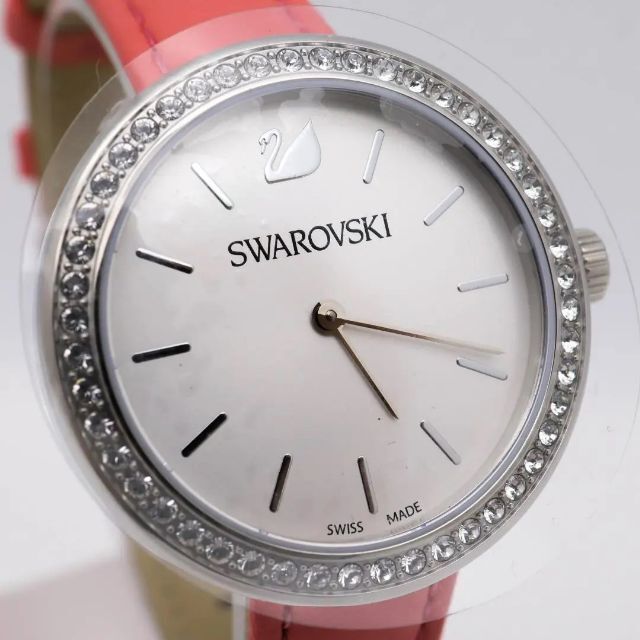 《美品》SWAROVSKI 腕時計 シルバー ストーン レザー レディース