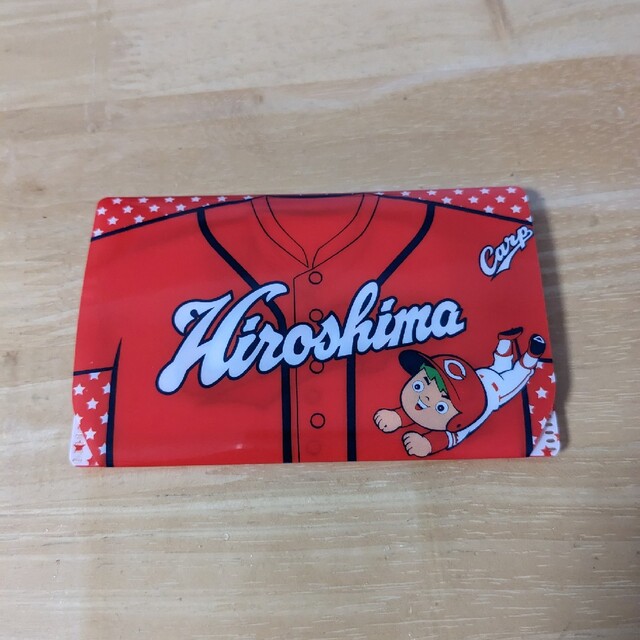 広島東洋カープ(ヒロシマトウヨウカープ)のカープ 絆創膏 スポーツ/アウトドアの野球(応援グッズ)の商品写真