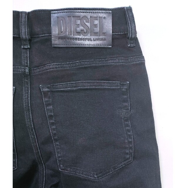 新品未使用　DIESEL D-AMNY ストレッチパンツ