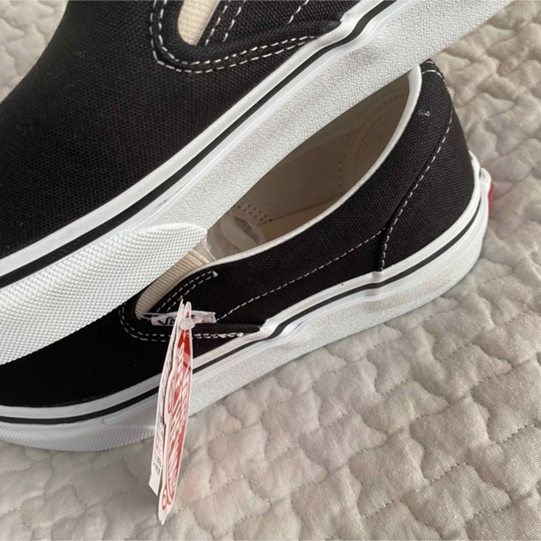 VANS(ヴァンズ)のVANS スリッポン　23.5㎝　未使用 レディースの靴/シューズ(スニーカー)の商品写真