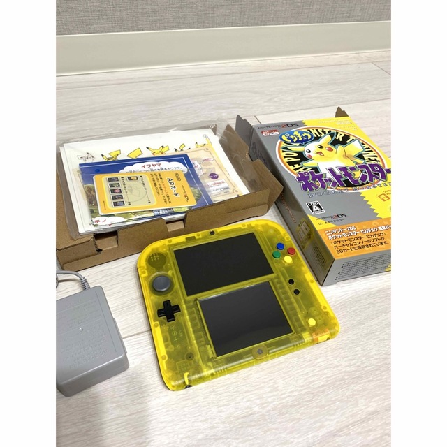 ニンテンドー2DS 限定パック ピカチュウバージョン ソフト付き