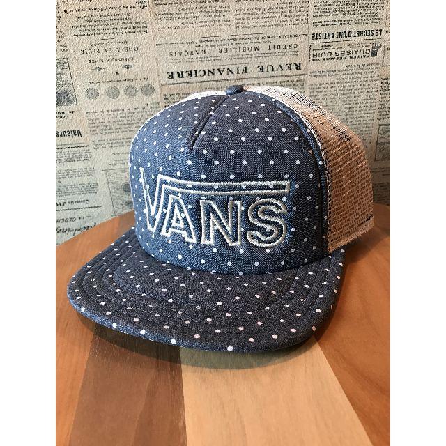 VANS(ヴァンズ)のVANS バンズ キャップ メッシュ ロゴ ドット デニム ホワイト メンズの帽子(キャップ)の商品写真