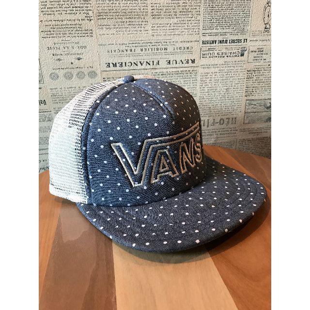 VANS(ヴァンズ)のVANS バンズ キャップ メッシュ ロゴ ドット デニム ホワイト メンズの帽子(キャップ)の商品写真