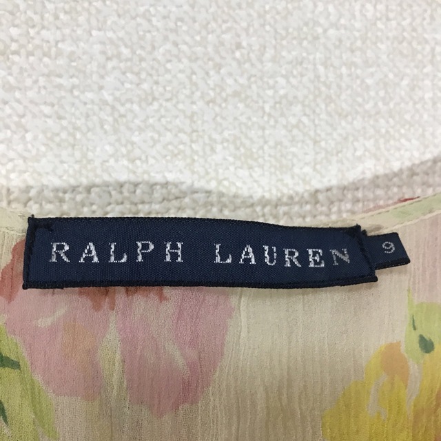 Ralph Lauren(ラルフローレン)のラルフローレン　RALPH LAUREN  シルク　フリル　ブラウス　花柄　9号 レディースのトップス(シャツ/ブラウス(半袖/袖なし))の商品写真