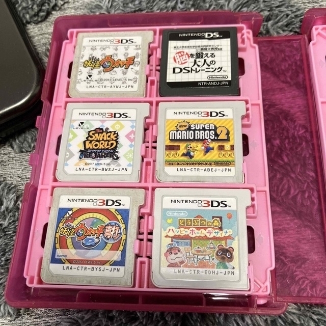 任天堂(ニンテンドウ)のたい焼き様専用ページnewNintendo3DS LL /ソフト18枚/付き エンタメ/ホビーのゲームソフト/ゲーム機本体(携帯用ゲーム機本体)の商品写真