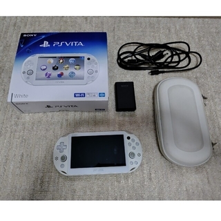 プレイステーションヴィータ(PlayStation Vita)のPS VITA 2000　32GBメモリカード＋ソフト8本セット(携帯用ゲーム機本体)