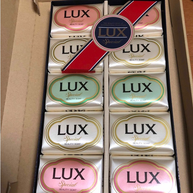 LUX(ラックス)のラックス　石鹸　まとめ売り　10個 コスメ/美容のボディケア(ボディソープ/石鹸)の商品写真