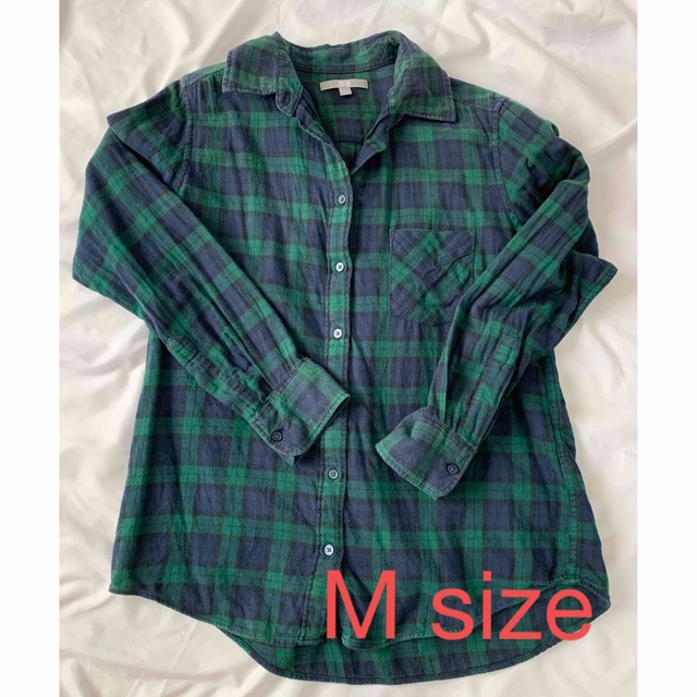 UNIQLO(ユニクロ)のUNIQLO グリーンチェックシャツ　M size レディースのトップス(シャツ/ブラウス(長袖/七分))の商品写真
