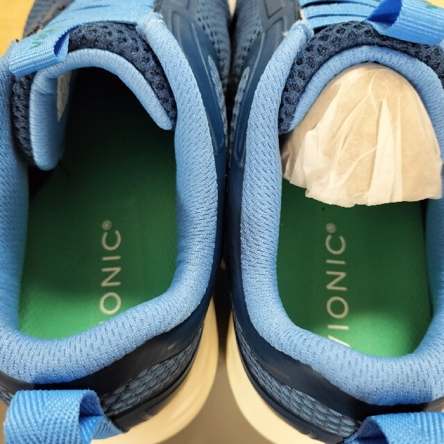 VIONIC(バイオニック)のバイオニック レイン テクノロジーインソール スニーカー23.0cm レディースの靴/シューズ(スニーカー)の商品写真