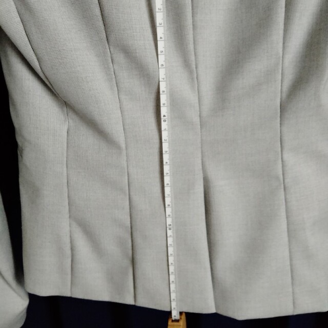 H&M(エイチアンドエム)のh&m ジャケット　グレー　エイチ・アンド・エム レディースのジャケット/アウター(テーラードジャケット)の商品写真