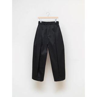 スタジオニコルソン(STUDIO NICHOLSON)の【culea様】  BOX PLEAT TROUSER サイズS ブラック(スラックス)