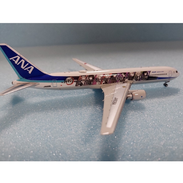 ANA B767-300ER 鬼滅の刃　JA608A PHOENIX1:400鬼滅の刃