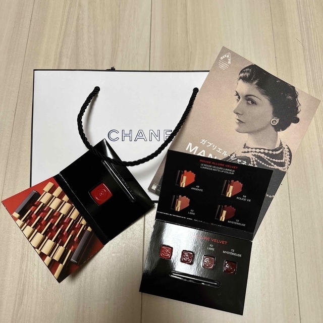 CHANEL(シャネル)のCHANELルージュサンプル、カードとショッパー　未使用 コスメ/美容のベースメイク/化粧品(口紅)の商品写真