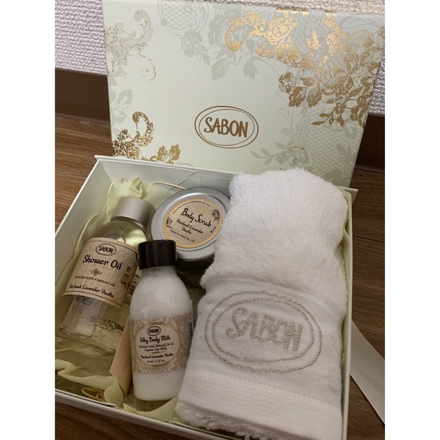 SABON(サボン)のサボン　バスセット（スクラブ、シャワーオイル、ボディミルク） コスメ/美容のボディケア(ボディスクラブ)の商品写真