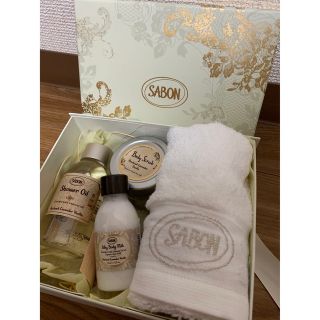 サボン(SABON)のサボン　バスセット（スクラブ、シャワーオイル、ボディミルク）(ボディスクラブ)