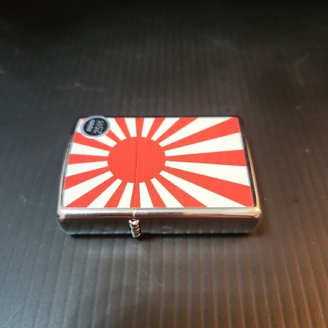 ZIPPO(ジッポー)の日章旗　新品未使用　ジッポライター メンズのファッション小物(タバコグッズ)の商品写真