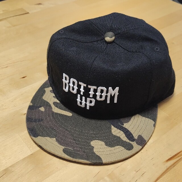 BOTTOM UP　フラットキャップ