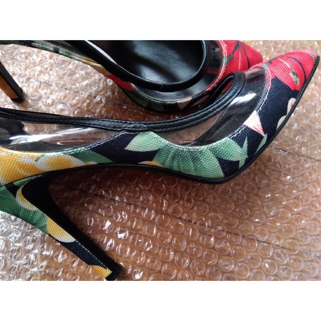 DIANA(ダイアナ)のダイアナ　パンプス　ボタニカル柄　23センチ レディースの靴/シューズ(ハイヒール/パンプス)の商品写真