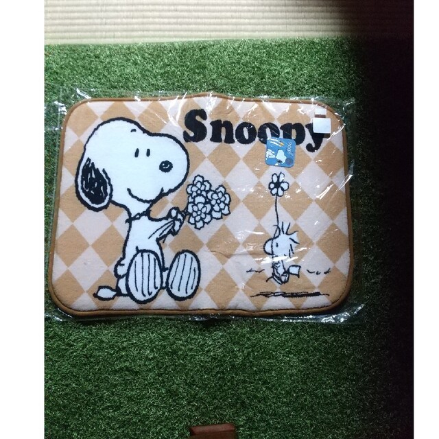 SNOOPY(スヌーピー)のSNOOPY バスマット新品 インテリア/住まい/日用品のラグ/カーペット/マット(バスマット)の商品写真