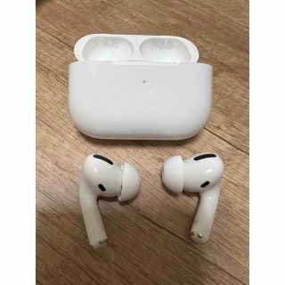 アップル(Apple)のAirPods pro 2019年(ヘッドフォン/イヤフォン)