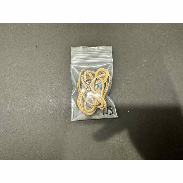 goro's(ゴローズ)のゴローズ 新品 革ヒモ 革紐 ベージュ86 全長約113センチ メンズのアクセサリー(ネックレス)の商品写真