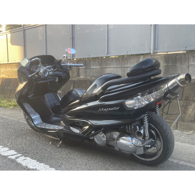 バイクブラックカラーカスタム‼︎ 【YAMAHA マジェスティ】カチアゲマフラー‼︎