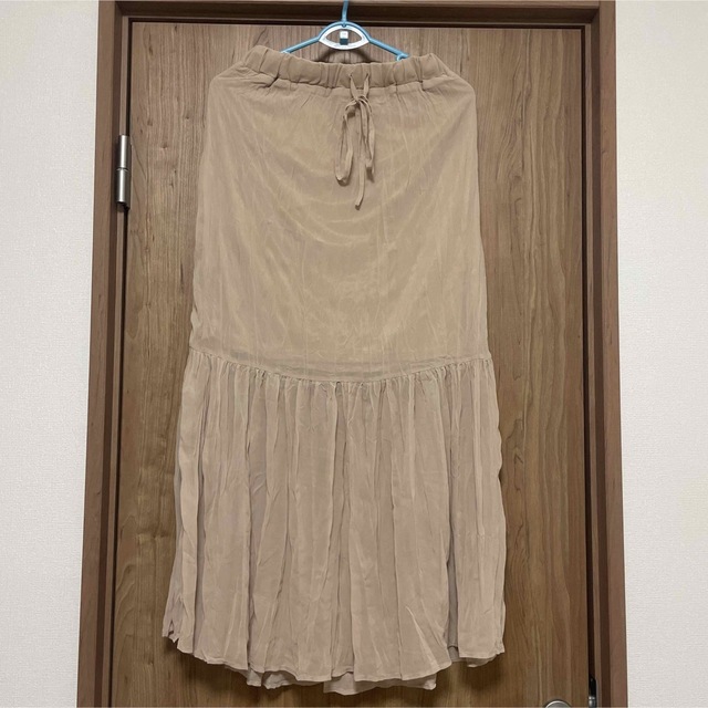 Kastane(カスタネ)のKastane カスタネ　スカート　ベージュ　淡色 レディースのスカート(ロングスカート)の商品写真