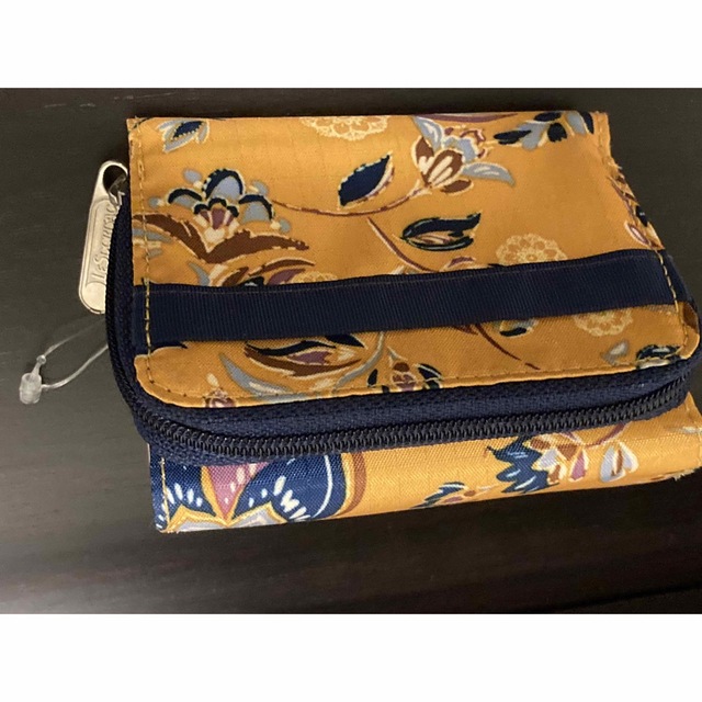 LeSportsac(レスポートサック)のレスポートサック　ミニ財布　訳あり レディースのファッション小物(財布)の商品写真