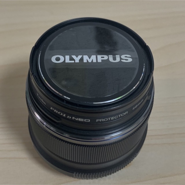 OLYMPUS(オリンパス)のOLYMPUS M.ZUIKO DIGITAL 25mm f1.8 スマホ/家電/カメラのカメラ(レンズ(単焦点))の商品写真