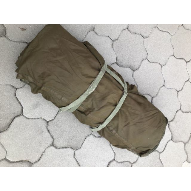 MILITARY(ミリタリー)の70s フランス軍 実物 M-71 寝袋 ミリタリー スリーピングバッグ スポーツ/アウトドアのアウトドア(寝袋/寝具)の商品写真