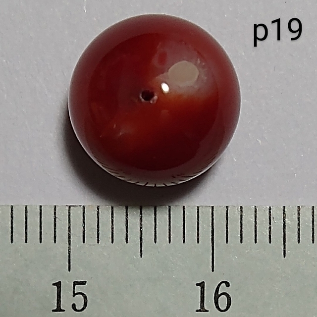p21 血赤 煌珊瑚 片穴 球 10.8mm 8.55ct 1.71 g-