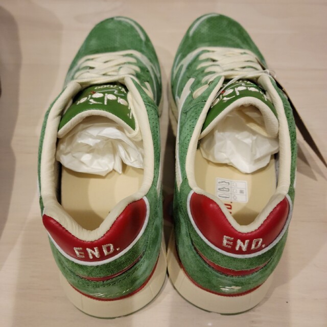 DIADORA(ディアドラ)のEND.X DIADORA V7000 "MILANO"CeladonGreen メンズの靴/シューズ(スニーカー)の商品写真
