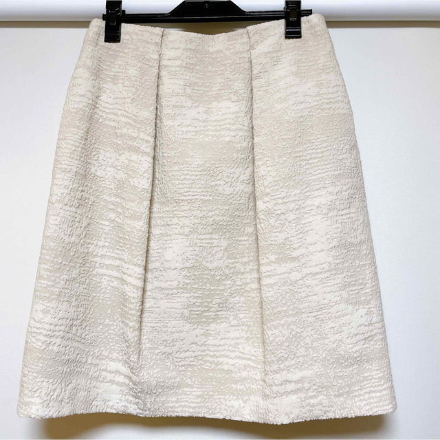 TOMORROWLAND(トゥモローランド)の新品 トゥモローランド BALLSEY スカート レディースのスカート(ひざ丈スカート)の商品写真